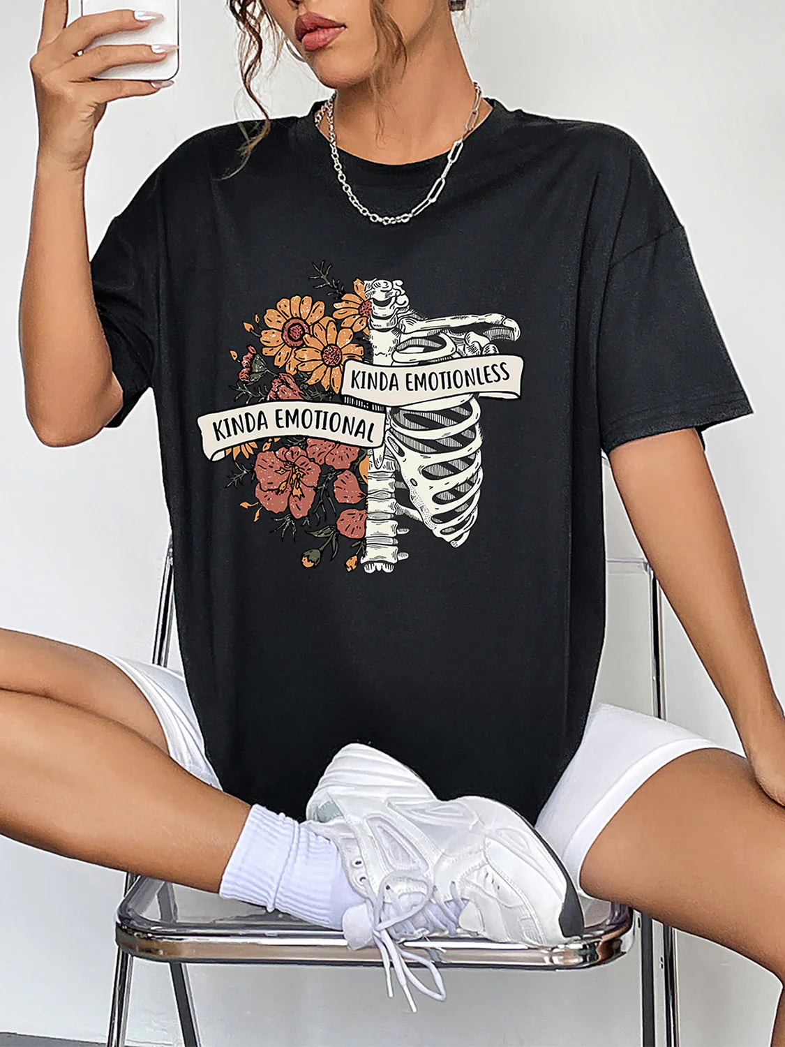 WOMEN KINDA EMOTIONAL GRAPHIC OVERSIZED TSHIRT