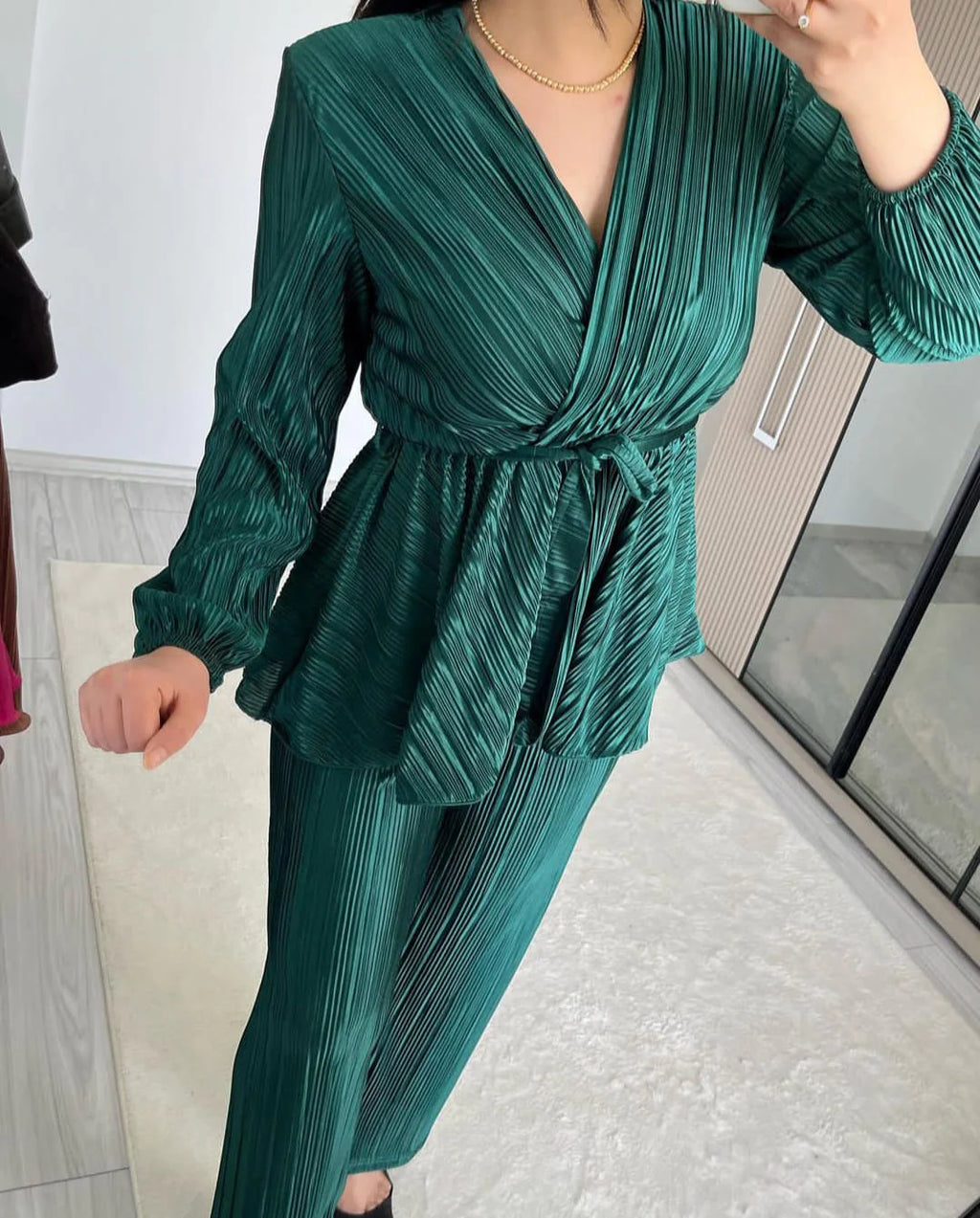 LUXURY PLEATED SILK CORDS SET FOR WOMEN