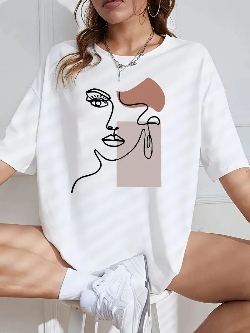 Artistic Girl Graphic Oversized Tee – Casual & Chic