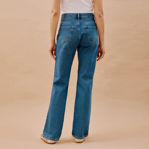 Womens Mid Blue 90's Straight Leg Jeans