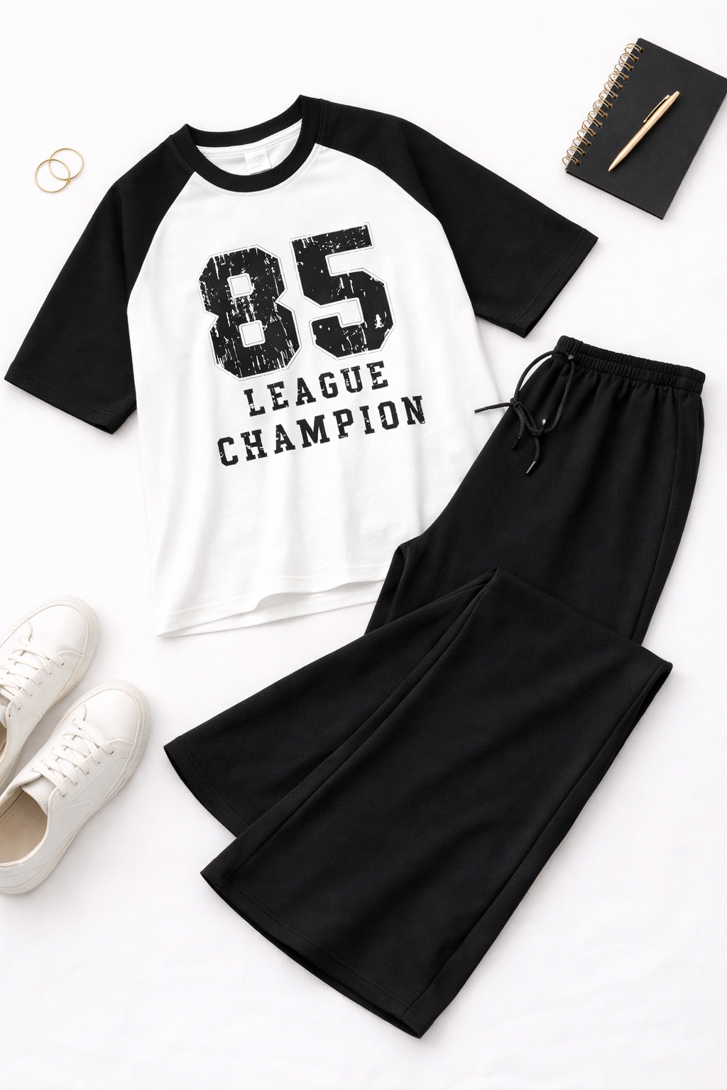 Women’s 85 Graphic Raglan Oversized Co-Ord Set – Black & White