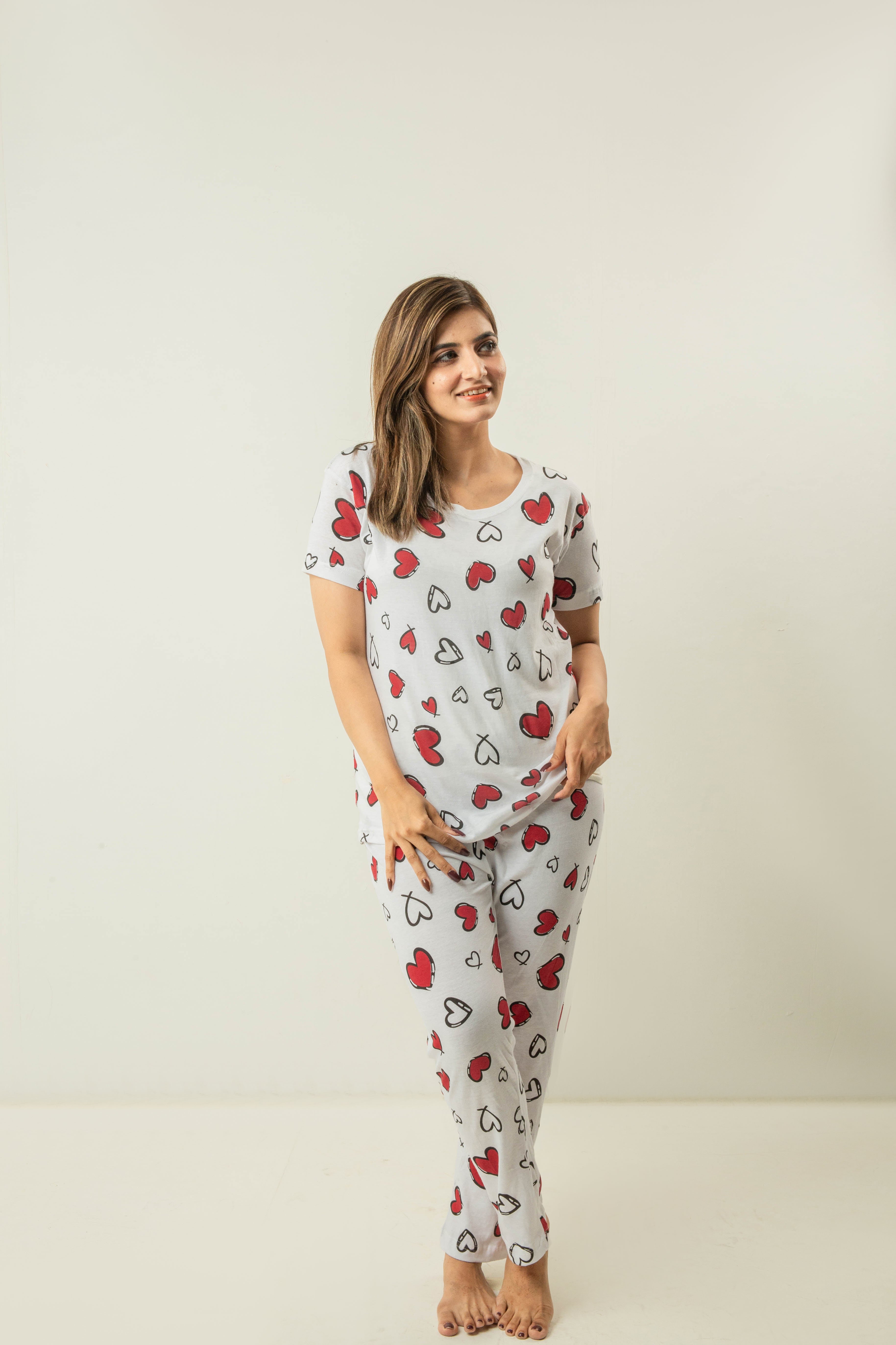 Womens Heart All Over' Comfy Nghtsuit & Sleepwear