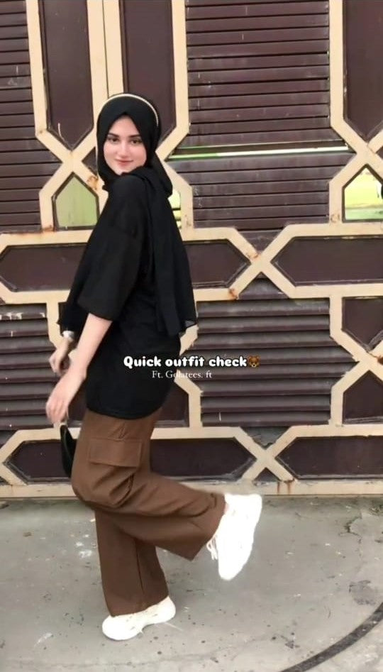 Womens Oversized Graphic T-Shirt & Brown Cargo Trouser Co-ord