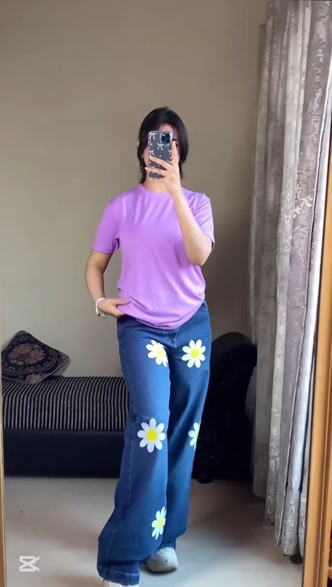 Women’s Trendy Flower-Printed Jeans