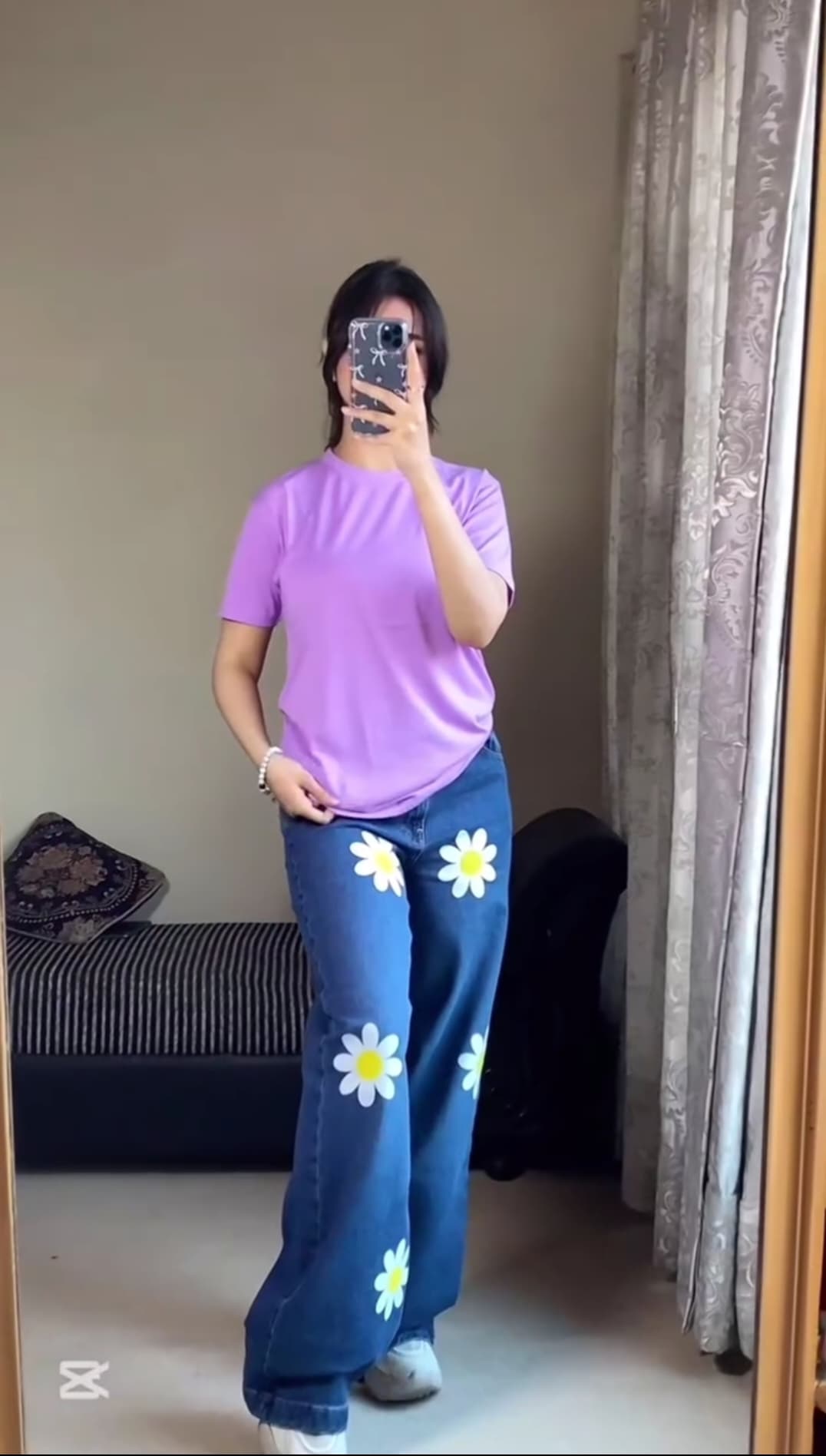 Women’s Trendy Flower-Printed Jeans