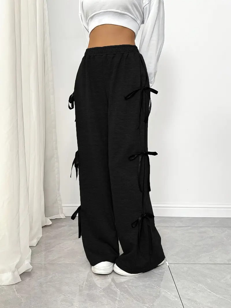 Ribbon-Tied Relaxed Fit Wide-Leg Trousers