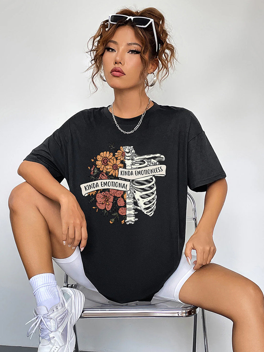 WOMEN KINDA EMOTIONAL GRAPHIC OVERSIZED TSHIRT