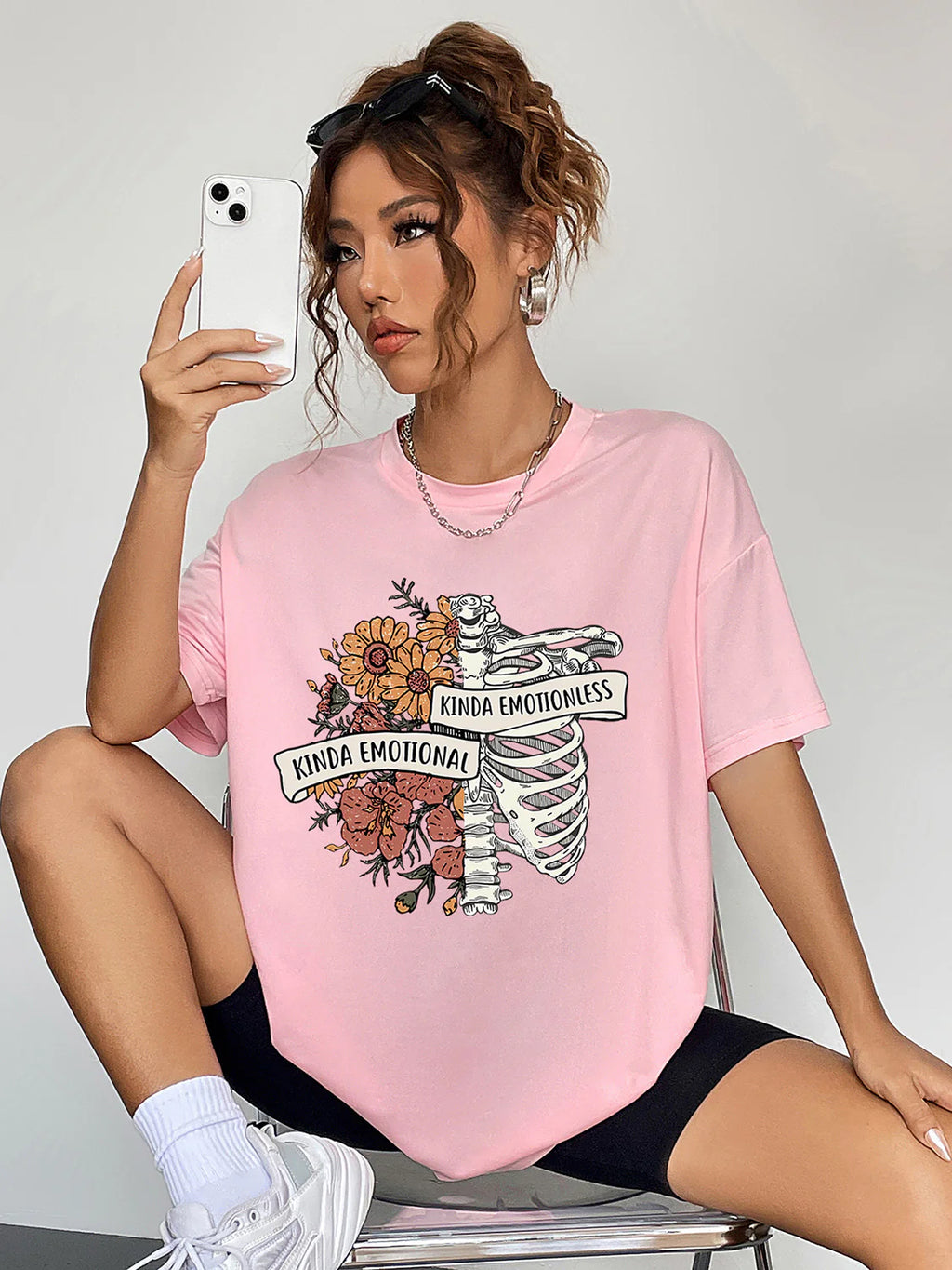 WOMEN KINDA EMOTIONAL GRAPHIC OVERSIZED TSHIRT