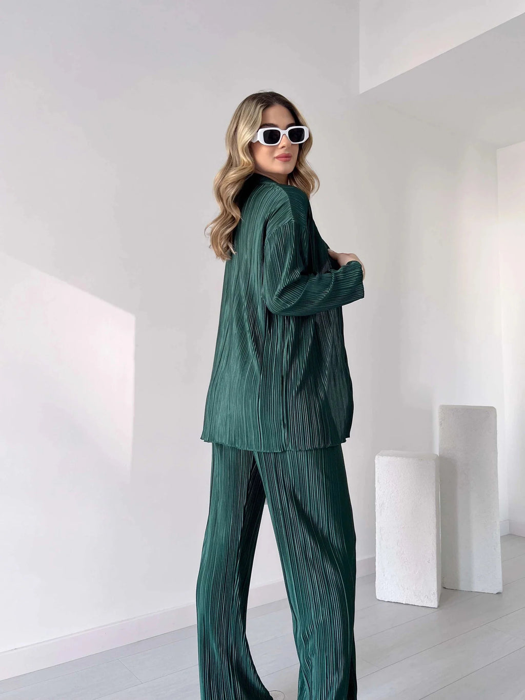 LUXURY PLEATED SILK CORDS SET FOR WOMEN