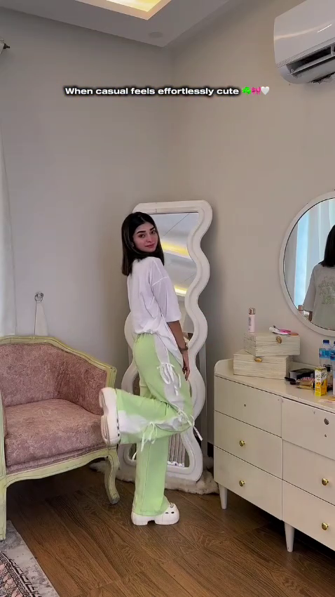 Minty Fresh Streetwear – Oversized Tee & Tie-Side Pants