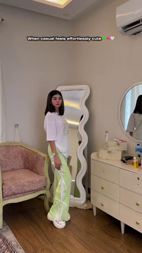 Minty Fresh Streetwear – Oversized Tee & Tie-Side Pants